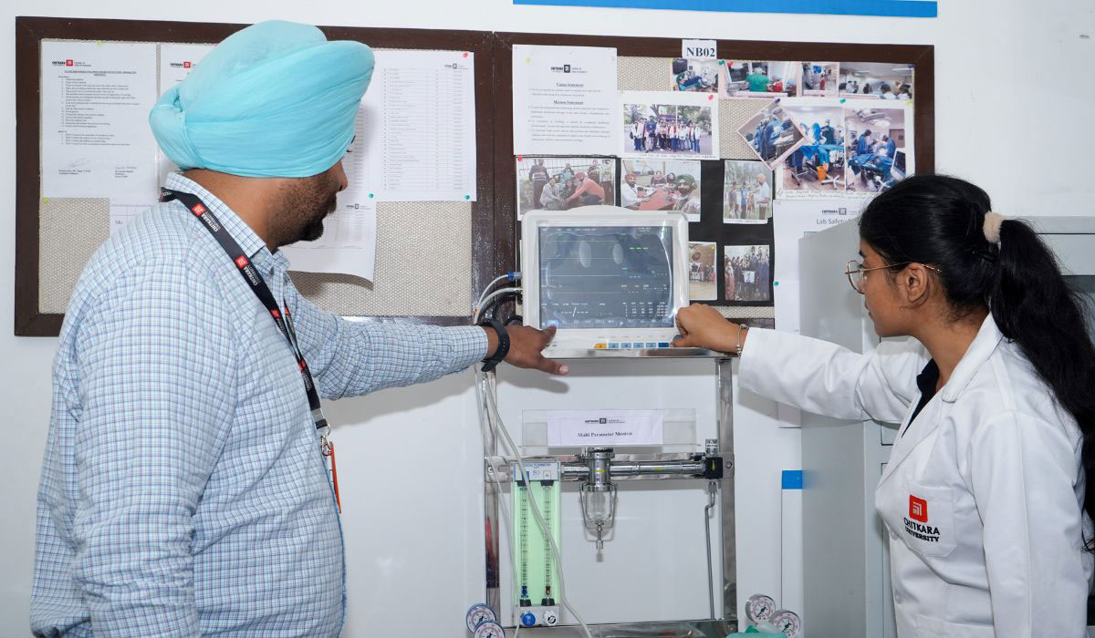 BSc Radiology and Imaging Technology students examining diagnostic imaging equipment during clinical training
